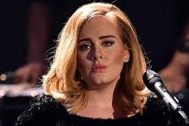 The cold shoulder songstress, 33, was pictured laughing with rich, 39, who leant into her. Adele Keine Trennungssongs Auf Neuem Album Gala De