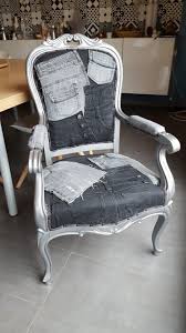 Fauteuil voltaire relooke fauteuil voltaire fauteuil deco. Fauteuil Relooke Recup Jeans Relooking Meuble Fauteuil Deco Relooking De Chaise