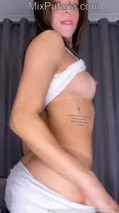 Amanda Sousa é Uma Influenciadora Que Cria Conteúdo Explícito - Xxx Video