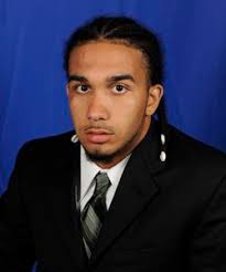 Football Edged by Worcester State, 32-29