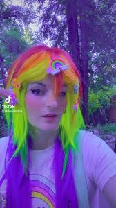 Angela Seifert's Instagram, Twitter & Facebook