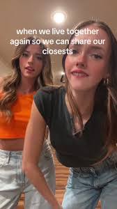 Jennifer Getzinger's Instagram, Twitter & Facebook