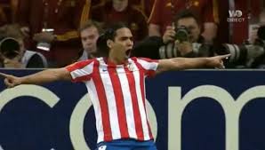 Ich find das scheiße, dass die 3 platzierten der cl in die europa league kommen. Radamel Falcao Best Of 2012 Finale Europa League Finale Super Coupe D Europe Video Dailymotion