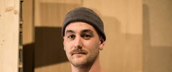 Perpignan : Simon Mateo, 25 ans, Compagnon du Devoir, des pistes  d'athlétisme à l'ébénisterie