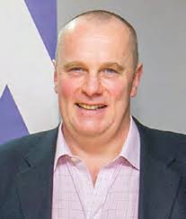 2015 MAGAZIN FÜR MARKETING UND JAHRESBROSCHÜRE DES MARKETING CLUB DRESDEN  E. V.