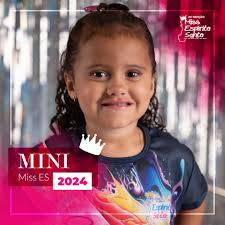🥰 Tem mais candidatas na categoria Mini! 🩷 É muito charme e beleza...  Confira os nomes das nossas candidatas: Estela Damasceno