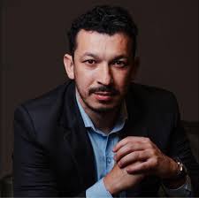 ALAN RUSCHEL FOI EXPULSO APÓS DAR SOCO NA CARA EM TORCEDOR QUE INVADIU E  FOI EM DIREÇÃO A ENNER VALÊNCIA! 👀😱 Um homem identificado com o  Internacional foi ao gramado do Jaconi