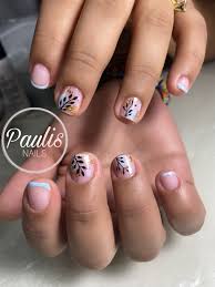 En spartoo, el par perfecto.te ofrecemos una selección de zapatos en línea para mujer la más amplia del mercado, donde podrás elegir: Pinterest Manicura Para Unas Cortas Unas Elegantes Y Sencillas Unas Cortas Decoradas Sencillas