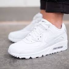Nike Air Max 90 Leather Gs Weiss 43einhalb Sneaker Store Fulda Https Tumblr Com Z1jewd2lzfvg0 White Nike Shoes Air Max 90 Leather White Nike Shoes Womens