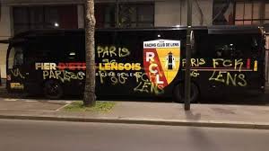 Cape town spurs were formed on 11 january 1970, competing in the national professional soccer league from 1971 until 1984, and the national soccer league from 1985 to 1996, winning the championship in the final season, before the establishment of the south african premier division that same year. Lens Team Bus Daubed With Insults Ahead Of Psg Game Mozzartsportke