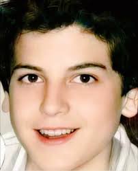 No saltes! Ofrécele una flor a Carlo acutis 🌹🌹🌹