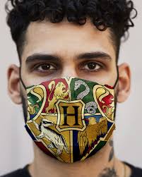 Maske If You Can Read This You Re Too Close Pin On Etsy Face Mask Shop