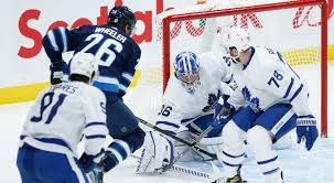 Maple leafs ignite the home crowd with three goals in under a minute. 4luygnlstb9pkm