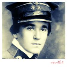 Żołnierka o pseudonimie Kazimierz 🧐 “Jako pięcioletnia dziewczynka nie  bawiłam się nigdy lalkami, a jedynie żołnierzami, których miałam  niezliczoną ilość”