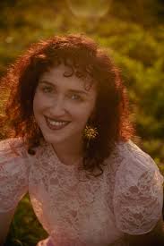 Bio — Olivia Frances