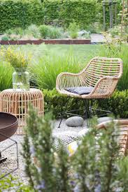 Rattanmobel Wiesen Gelb Fur Die Sommer Terrasse Dieartige Design Studio Interior Design Private R Rattan Mobel Garten Gartenmobel Sets Veranda Mobel