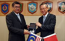 Tan sri abdul gani patail enggan mengulas lanjut berhubung afidavit yang diikrarkan oleh beliau berkaitan pendakwaan kes rasuah dan penggubahan wang tan sri abdul gani patail menjelaskan dua akaun bank atas nama perdana menteri datuk seri najib tun razak di ambank islamic tidak. Hk Malaysia Sign Legal Pact