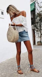 27 Summer Straw Handbags Outfit Ideas Vera Casagrande This Bag Round Up Is Devoted To Straw S Skirt Outfits Pencil Skirt Outfits Casual Beachwear For Women