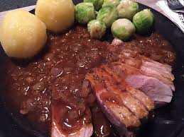 Chefkoch De Rezept Entenbrust In Rotweinsosse Entenbrust Entenbrust Rezept Rezepte