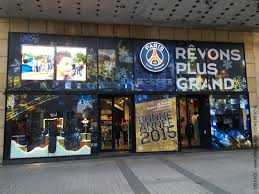 Check spelling or type a new query. Boutique Du Psg Sur Les Champs Elysees Decoration De La Vitrine Avec Du Vinyle Adhesif Et Une Animation Polystyrene Vinyle Adhesif Vinyle Elysee