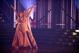 At the beginning of the second episode on tuesday night (september 22), host tyra about halfway through the night, kaitlyn's partner artem chigvintsev took to the dance floor to announce that she will be able to dance. Dancing With The Stars Week 6 Kaitlyn Bristowe Dances The Samba