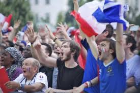 Find the perfect lyon fan zone stock photos and editorial news pictures from getty images. Euro 2016 Compte Rendu De L Ambiance Dans La Fan Zone France Roumanie