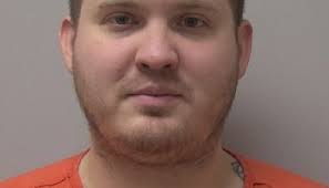 2 wanted in suspected regional theft scam