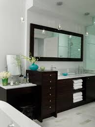 Browse photos to see how your favorite hgtv designers — candice olson, sarah richardson, vern yip, angelo surmelis and john gidding — turn shabby bathrooms into chic spaces. Hgtv Canada Diy Kitchens Bathrooms Decorating Home Ideas Home Sarah Richardson Bathroom Beautiful Bathrooms