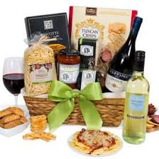 Italian Dinner For Two Gift Basket With Wine 159 99 Next Day Delivery Italian Food Gift Baskets Italian Food Gifts Italian Gift Baskets