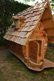 Doghouse Dog Houses Dog House Diy Crooked House