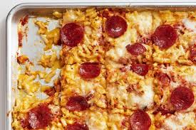Sheet Pan Mac And Cheese Pizza Recipe Mac And Cheese Kraft Recipes Mac And Cheese Pizza