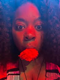 Shantel Moses's Instagram, Twitter & Facebook