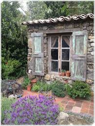 Cabanon Provencal Ideas More At Fosterginger Pinterest Jardins Champetres Cabanon Cabanon De Jardin