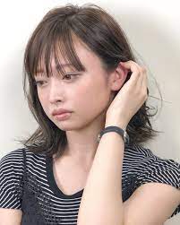 耳にかける仕草って ドキッとしませんか ちょっと女子力up めちゃくちゃ 素敵女子 しおりちゃん ありがとう 綱島駅徒歩４分 star mark美容室 スタイリスト 永森コウヤ 公休日 月曜 火曜 カット4000円 学生カット 大学生 専 髪