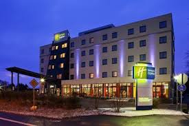 Holiday inn express frankfurt messe offers 175 accommodations with coffee/tea makers and hair dryers. Tagungshotel Com Holiday Inn Express Frankfurt Airport Fur Frankfurt Wiesbaden Rhein Main Gebiet Holiday Inn Express Frankfurt Airport