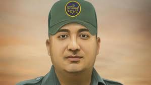 Forensic composite honors fallen heroes, painted portrait of local Border  Patrol agent