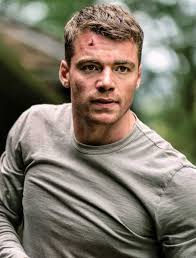 Falling Skies Confirmed for Comic-Con 2013