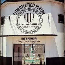 Un 21 de noviembre de 1921: Se funda el Club Atlético Alvear de la ciudad de Villa Ángela. Su primer presidente fue Fernando Muñoz. El fútbol fue la primera disciplina que desarrolló,