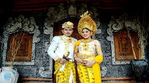 Untuk membuat video sederhana yang menarik, anda cukup membutuhkan. 3 Pakaian Adat Bali Nama Keunikan Keterangan Gambar
