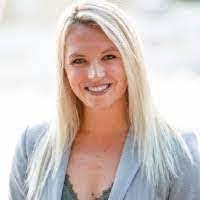 Danielle Bebout's Instagram, Twitter & Facebook