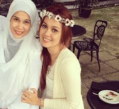 Untuk pengetahuan para pembaca, octavia yang mesra disapa via ini merupakan anak kedua raja nama penuh: Inilah Dia Ibu Dan Ayah Uqasha Nelydia Senrose Mana Tumpahnya Kuah Kalau Bukan Ke Nasi Patutlah Cantik Belaka Lepat Pisang