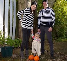 Fasching Ideen Und Karneval Kostume Rauber Schwarz Weiss Kind Sack Halloween Kostume Familie Lustige Familie Fasching