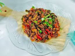 Hidangan sederhana ini sering kali disajikan bersama rendang, tumpeng jawa, bahkan nasi kuning. 5 Resep Kreasi Kerang Kupas Bikin Selera Makan Meningkat