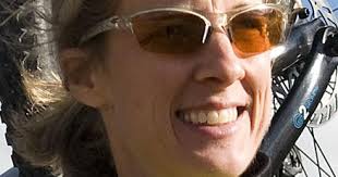 Head of Community School stepping down