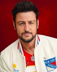 Congratulations 👏🏼🎉 to me fans I just signed a new 2026 contract with  the HALLMARK. Only my real fans will say congratulations 🎉👏🏼