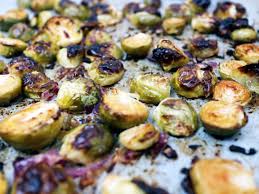 I cavoletti di bruxelles alla parmigiana gratinati al forno sono una ricetta semplice e sfiziosa, ideale da portare in tavola anche nelle grandi occasioni. Cavoletti Di Bruxelles Al Forno Con Aceto Balsamico Vegan Cucina Felice