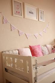 Deux Soeurs Un Agenda Chambre De Petite Fille De 2 Ans Toddler Girl Chevrons Little Girl Bedroom Nursery Deco Chambre Petite Fille Deco Chambre Deco