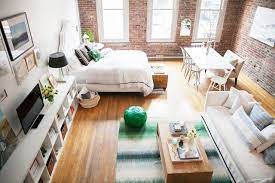 Step Inside The Sophisticated Sun Drenched Seattle Kitchen Of Our Dreams Apartment Layout Bedroom Decor Inspiration Small Bedroom Decor
