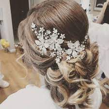 10 Bridal Hairstyles That Reveal The Chin Women Beauty Tips Blue Wedding Hair Bridal Hair Bridal Hairstyles With Braids