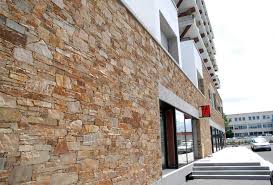 Comme tous les matériaux, la pierre. Renover La Facade De Votre Maison Le Choix De La Pierre Naturelle